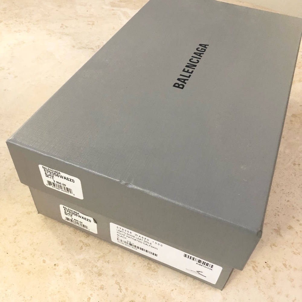 BALENCIAGA | Ankle-strap Patent Leather Flats In 1000 Black Size 36.5 New in Box - Picture 13 of 13